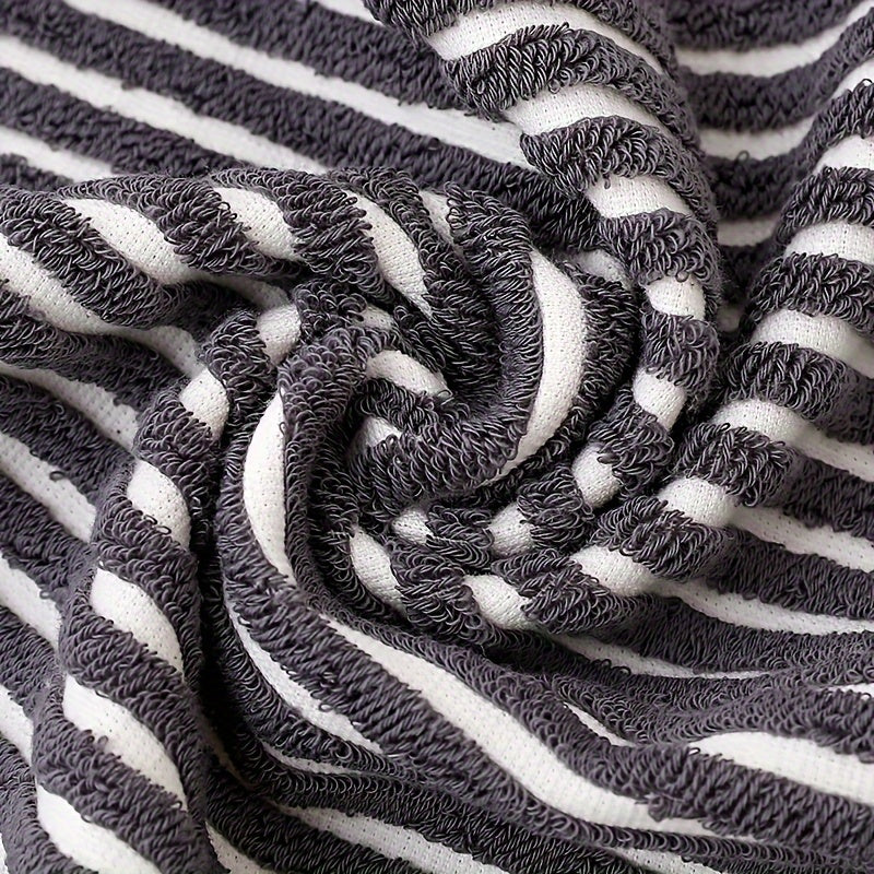 STRIPTEX – Cotton Striped Hanging Loop Towels Set