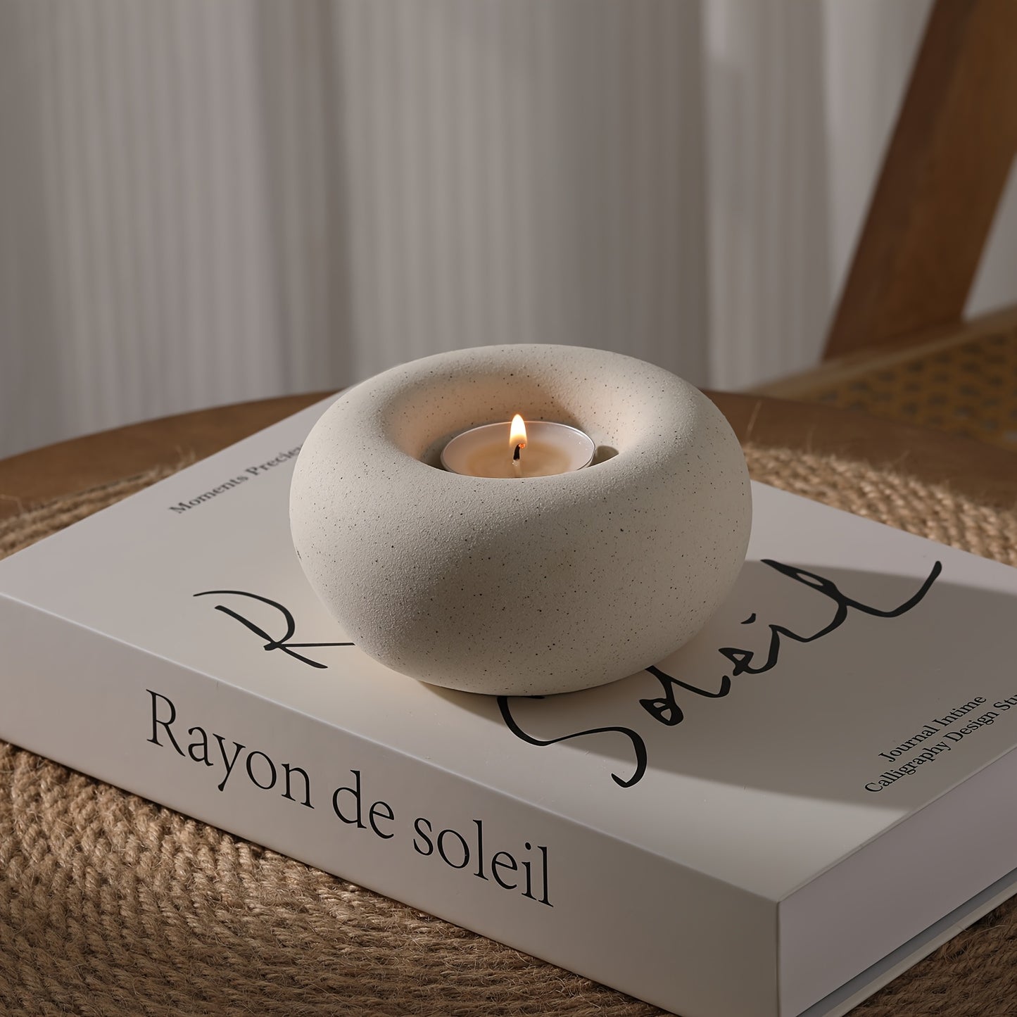 CIRCADIA WHITE – Ceramic Donut Candle Holder