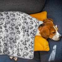FLEECEFRIEND - Machine Washable Paw Print Blanket for Comfort & Style