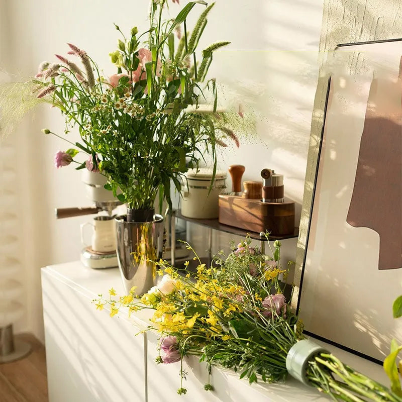BLOOMORA – Floral Arrangement Holder for Balanced Bouquet Design