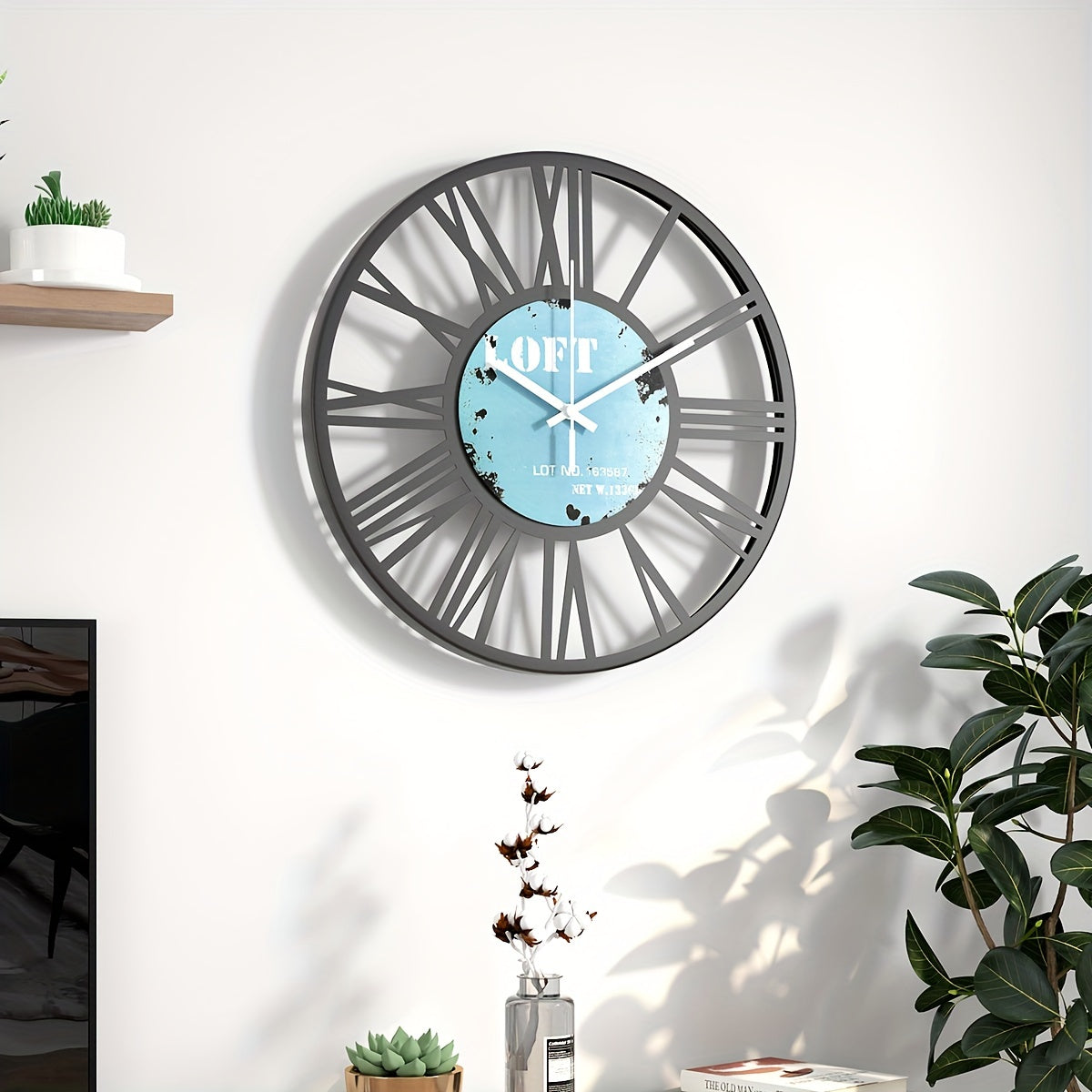 ROMANICA COLOR – Retro Roman Numeral Wall Clock