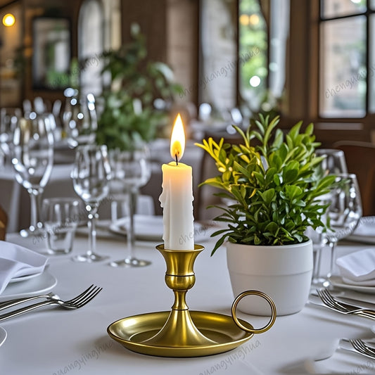 AURELIA GOLD – Elegant Golden Metal Candlestick