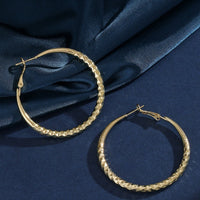 SPARKLUXE – Hoop Earrings for Timeless Shine and Sophistication