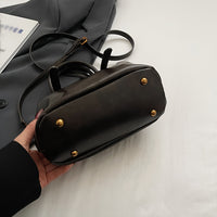 VELMORA – Vintage Korean Style Everyday Crossbody