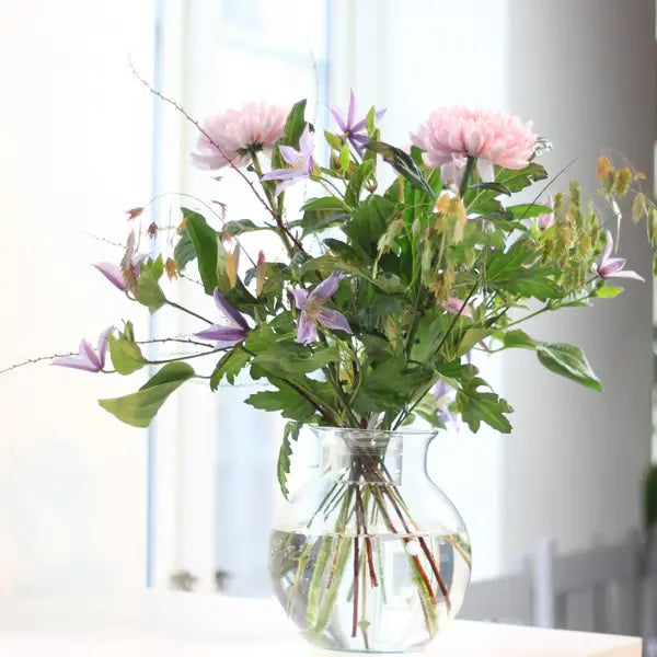 BLOOMORA – Floral Arrangement Holder for Balanced Bouquet Design