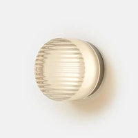 Aluminium wall light - Dimmable & elegant for stylish interiors 9