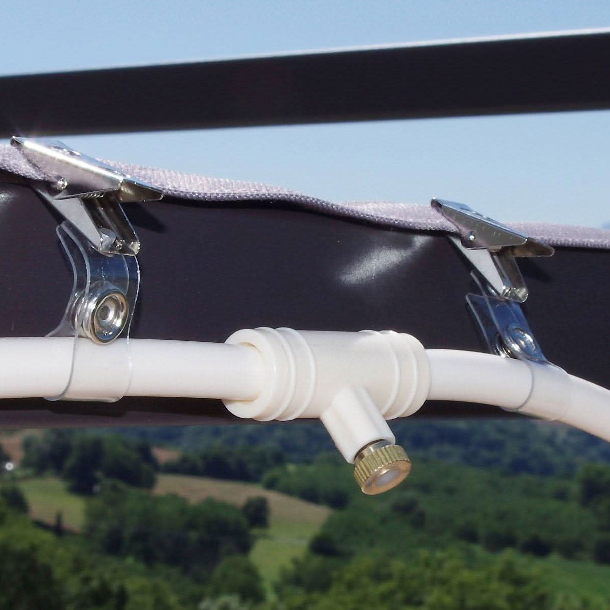 AquaCool - Intelligent Garden Sprinkler System for Cooling and Hydration 3