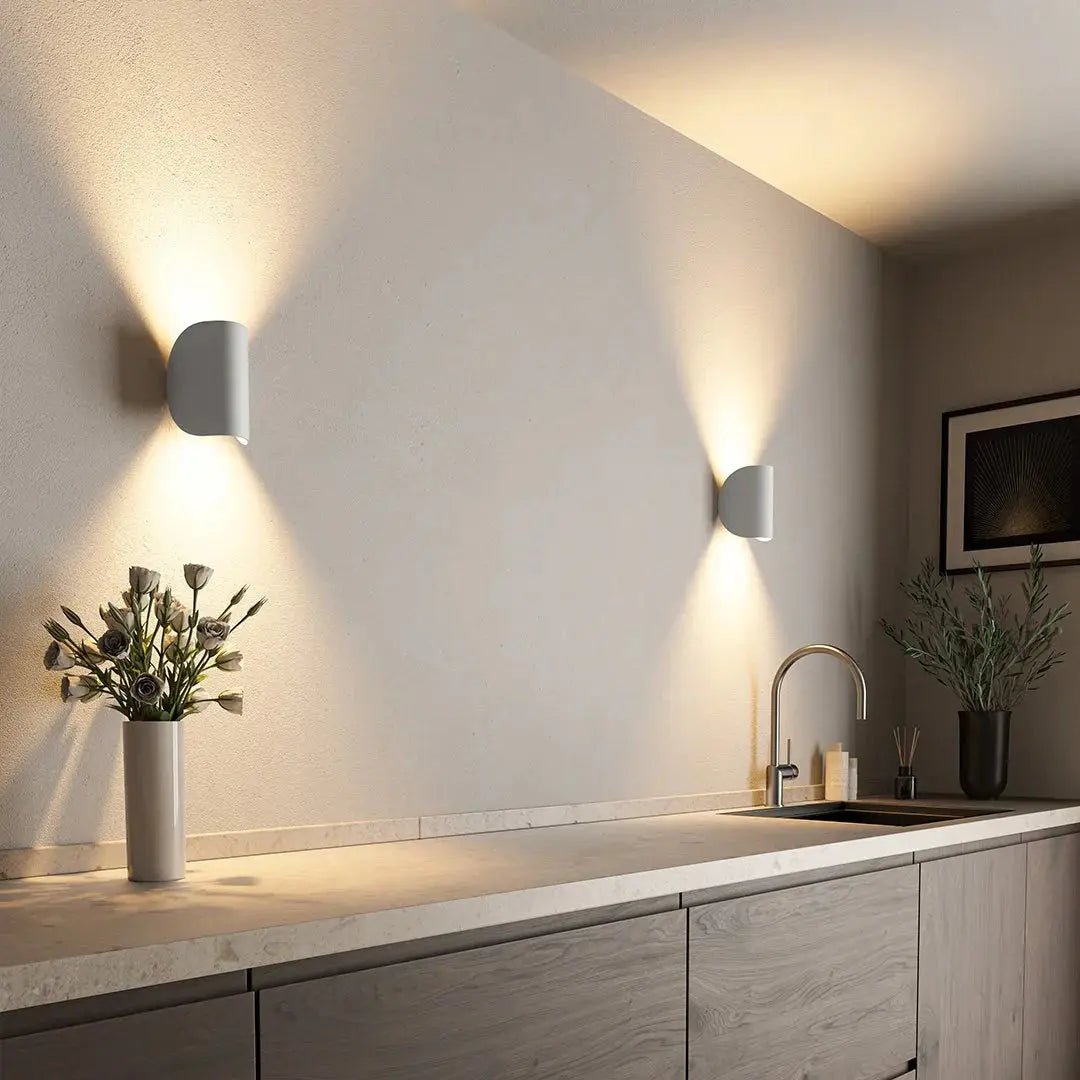BRIGHTFLOW – Modern LED Wall Light for Energy-Efficient Living Room Lighting 3