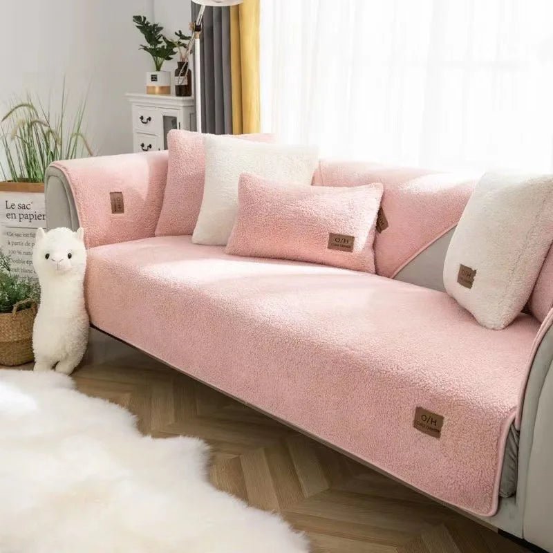 COUCHCLOUD – Plush sofa cover made of lambswool for warmth and protection 7