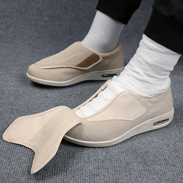 ComfortFit - Extra Wide Diabetic Shoes with Memory Foam Insole for Swollen Feet 1