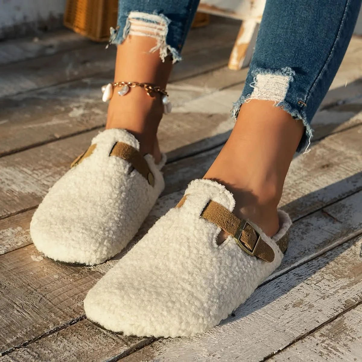 Contrortluxe - Sheep's Wool Slippers with Anti-Slip Sole for Cozy Winter Comfort 0