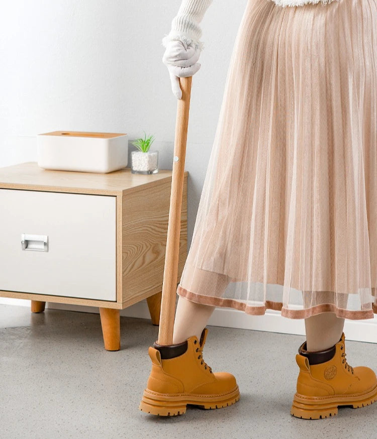 ErgoGrip Extra-Long Shoe Horn For Easy On And Off Everyday 4