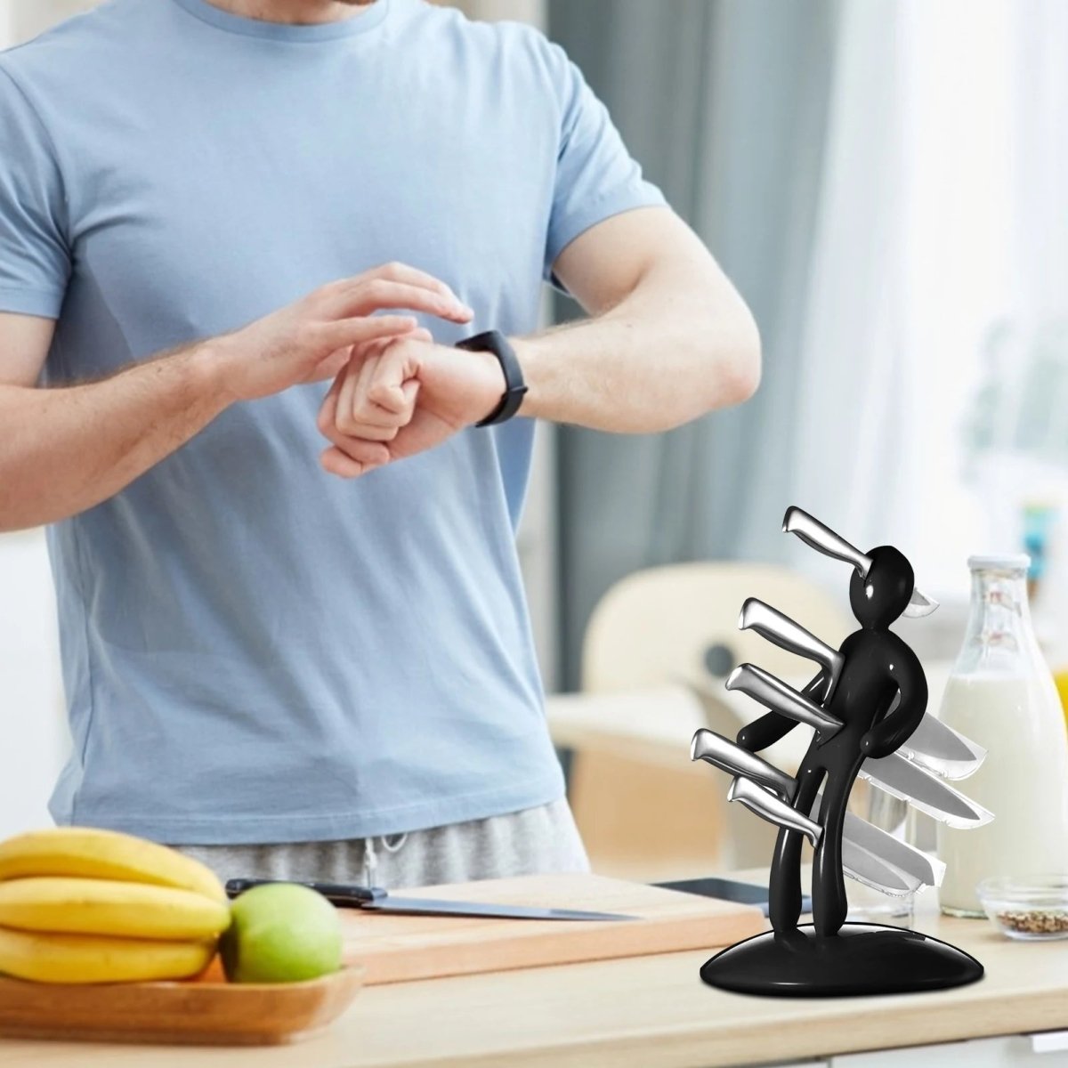 FIGURACUT - Artistic Knife Organizer with Secure Storage & Space-Saving Design 3