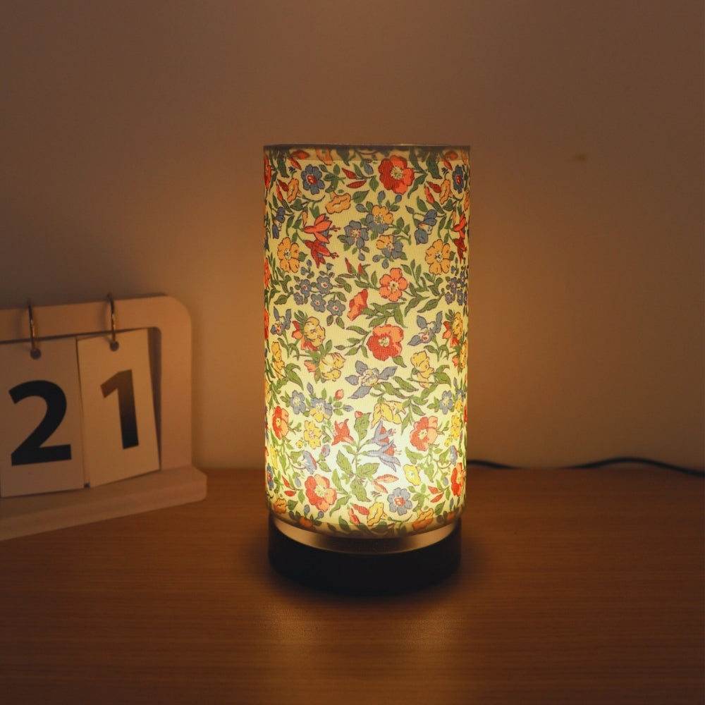 Floral Fabric Table Lamp - Vintage Style Bedside & Desk Lighting for Cozy Ambiance 3