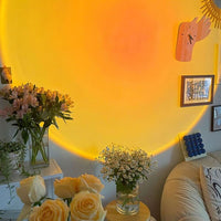 Golden Glow - LED Sunset Lamp with Adjustable 180° Projection for Relaxing Mood Lighting 2