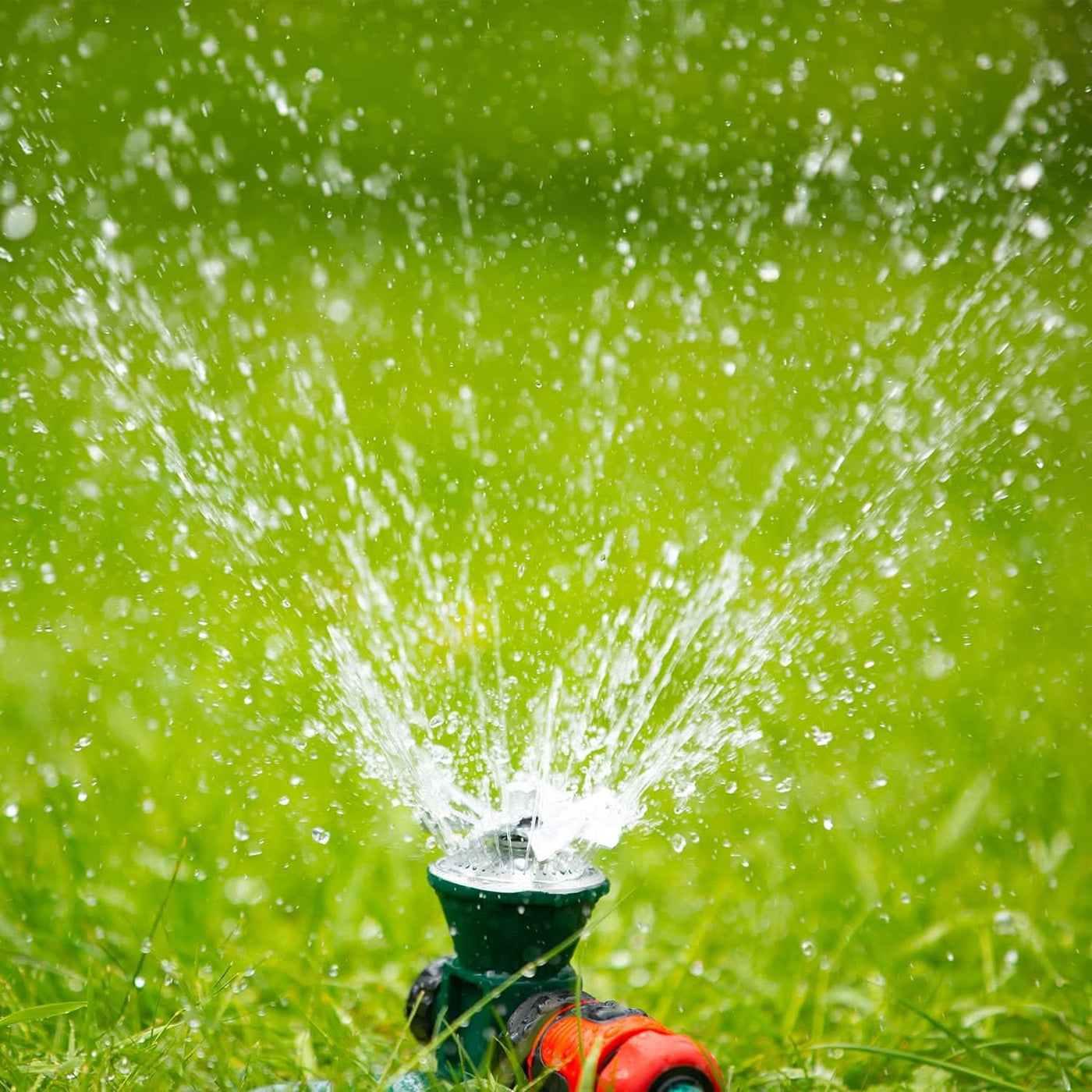HydroSpin 360° Automatic Lawn Sprinkler System - Water-Efficient, Durable Metal Design for Even Garden Irrigation 4