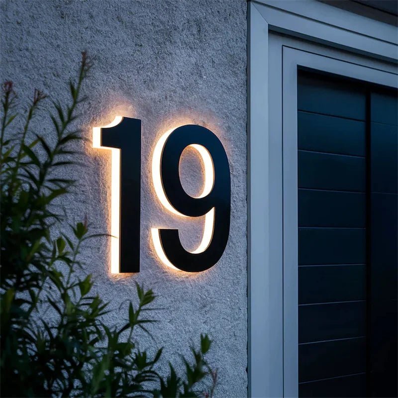 LICHTZEICHEN – Individually Customizable LED House Numbers for Modern Homes 3