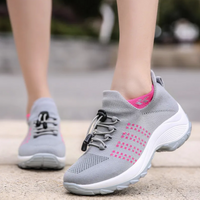 WIDEFITORA – Atmungsaktive orthopädische Schuhe mit rutschfester Sohle für sicheren Halt