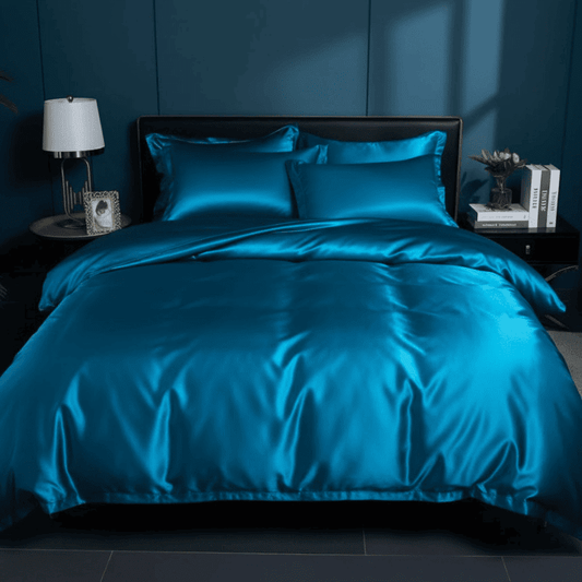 Premium Silk-Look Bed Set - Duvet Cover & Pillowcases for Year-Round Comfort 0
