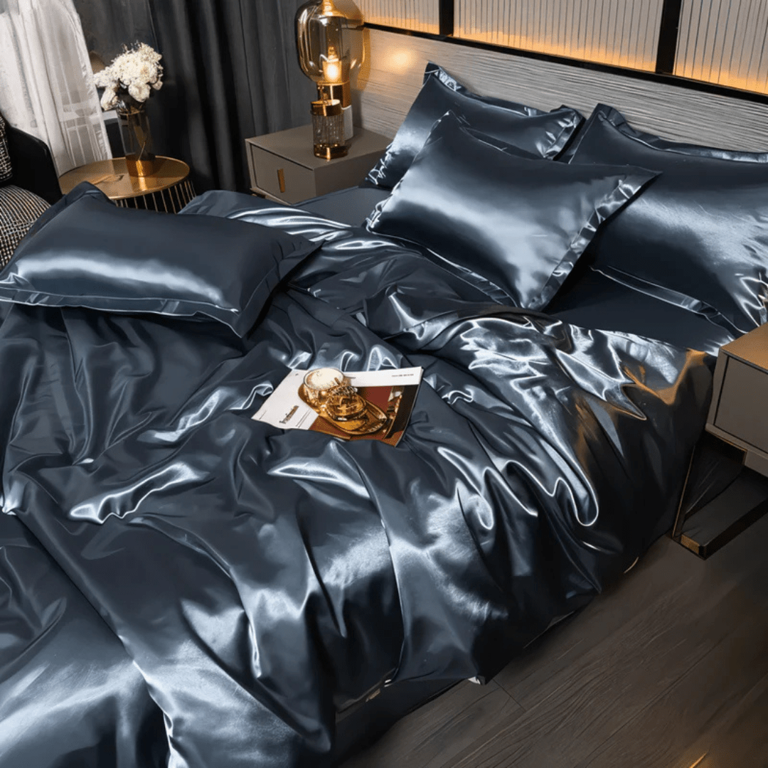 Premium Silk-Look Bed Set - Duvet Cover & Pillowcases for Year-Round Comfort 7