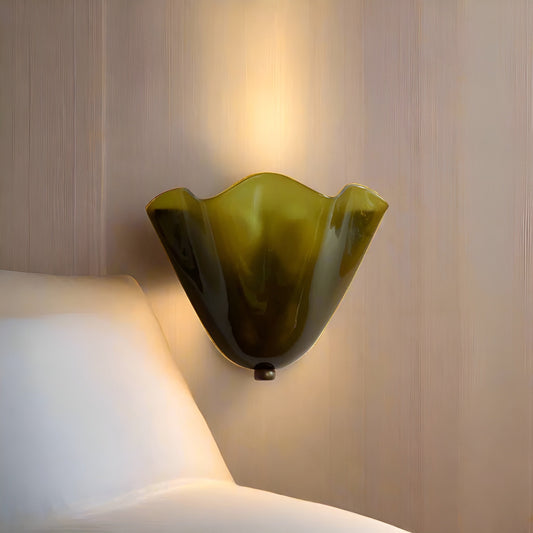 Retro Stained Glass Wall Sconce - Warm LED Light for Vintage Wall Lighting 1