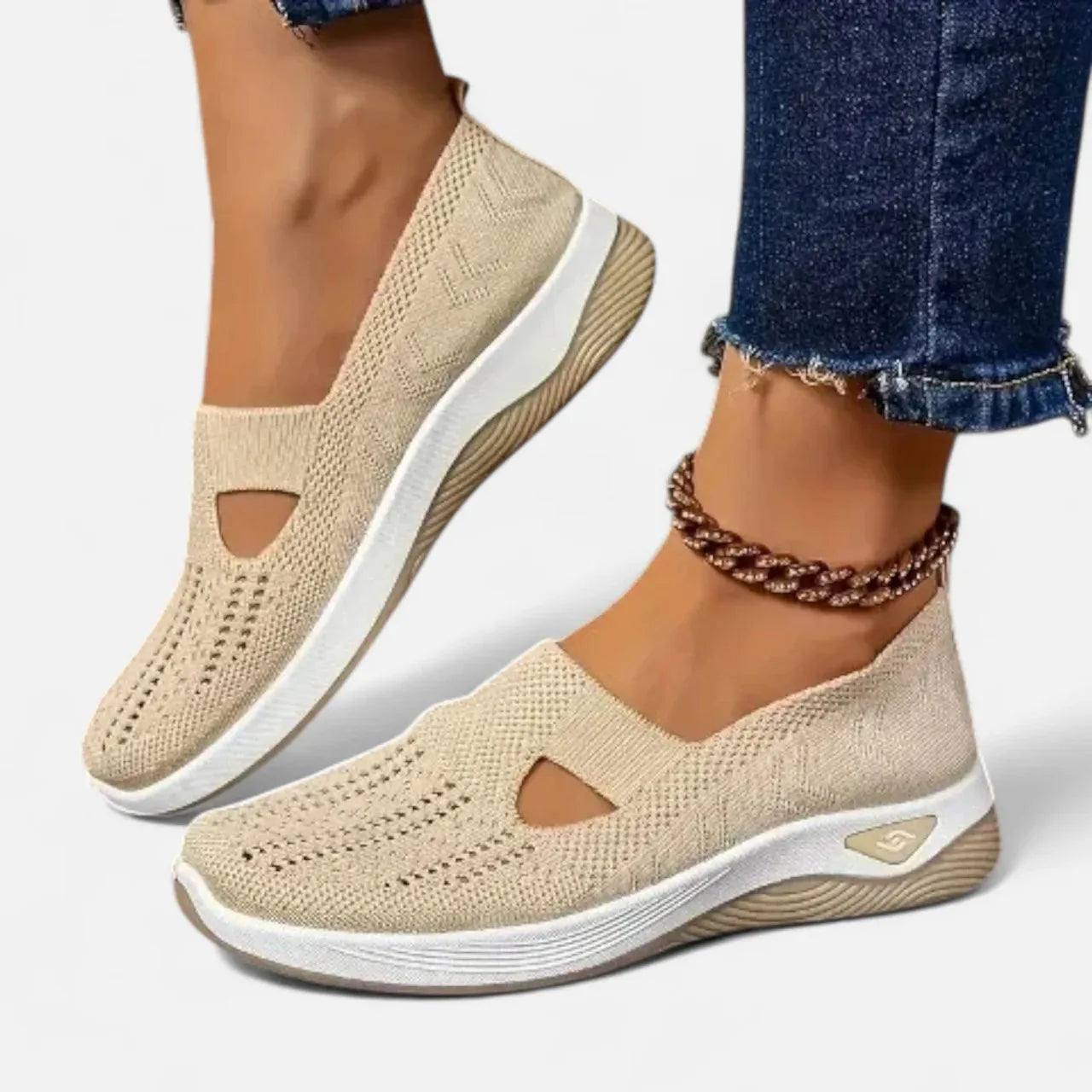 AIRLUNA – Breathable Mesh Slip Ons for Lightweight Daily Comfort