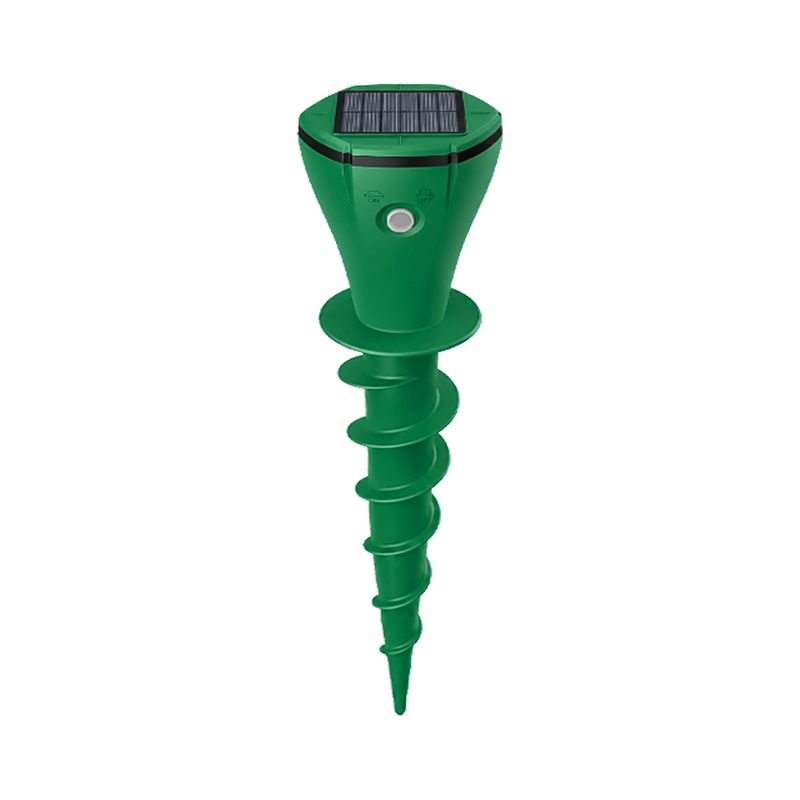 MOLEGUARD – Solar Powered Repellent for Garden and Lawn Protection
