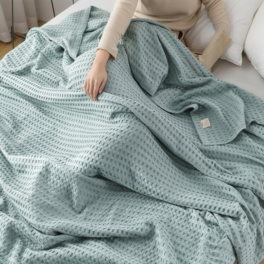 CLOUDWEAVE – Lightweight Waffle Throw Blanket for Cozy All-Season Comfort