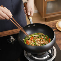 SkilletCore - Heavy-Duty Cast Iron Skillet with Lid for Versatile Cooking 5