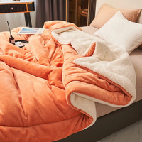 SoftHug™ - Luxurious warm fleece blanket 7