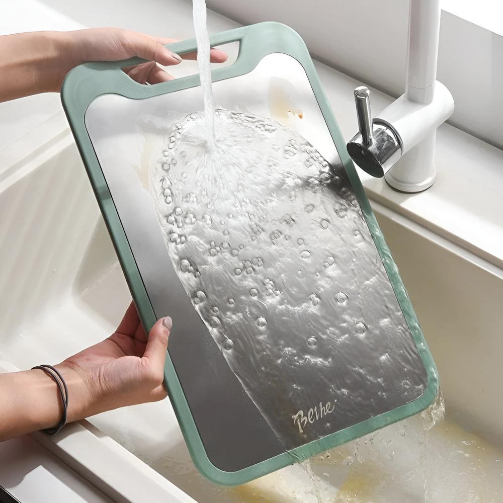 Stylish Double-Sided Chopping Board with Integrated Garlic Grinder & Non-Stick Surface 6