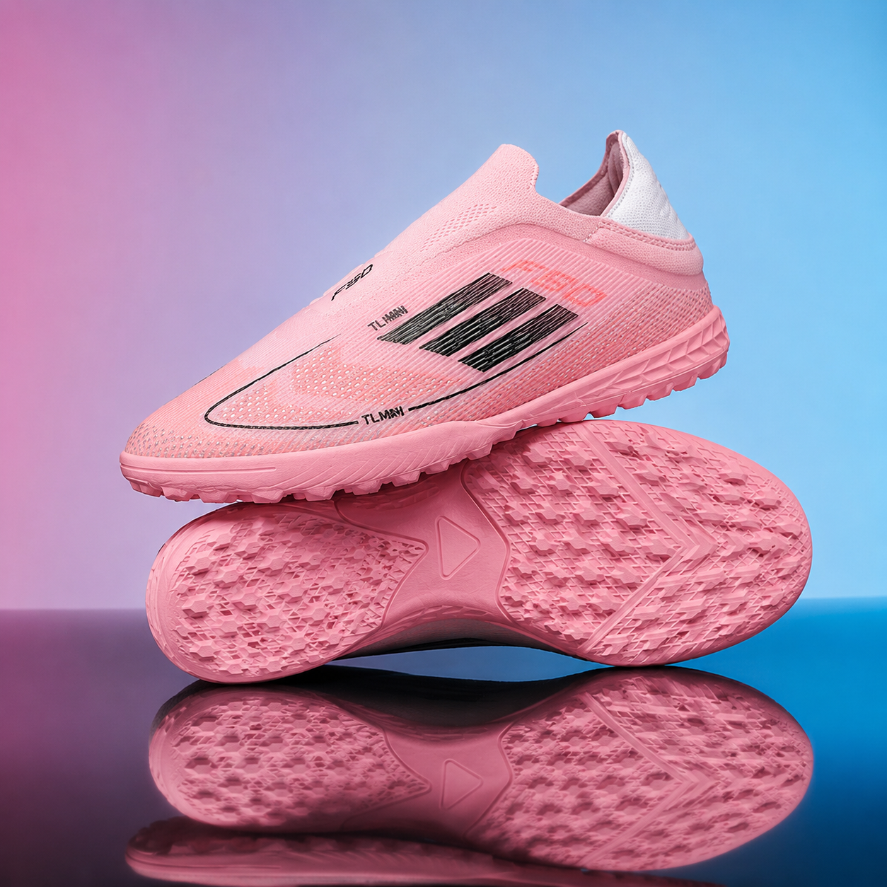 ELITEKIX – Soccer Cleats for Precision Movement and Powerful Strikes