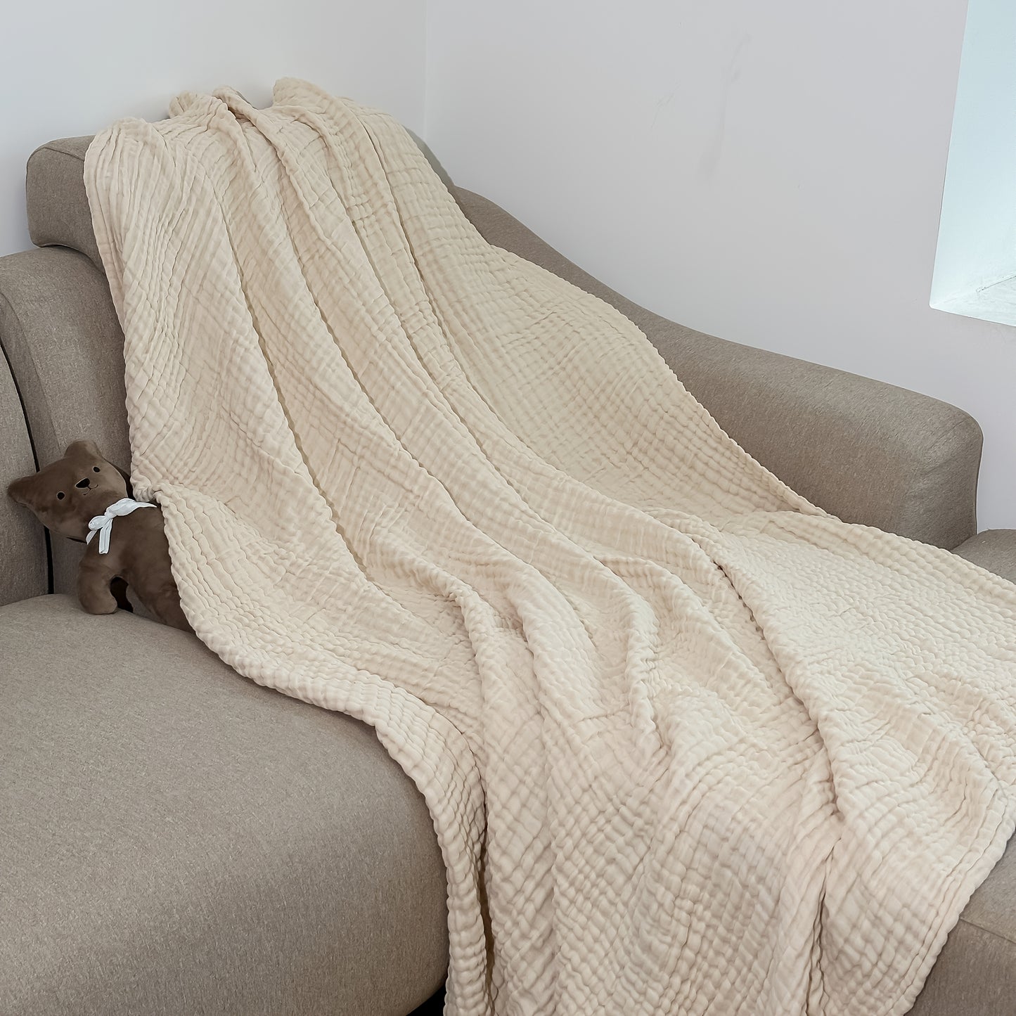 CLOUDNEST – Ultra-Breathable 6-Layer Cotton Gauze Blanket for Year-Round Comfort