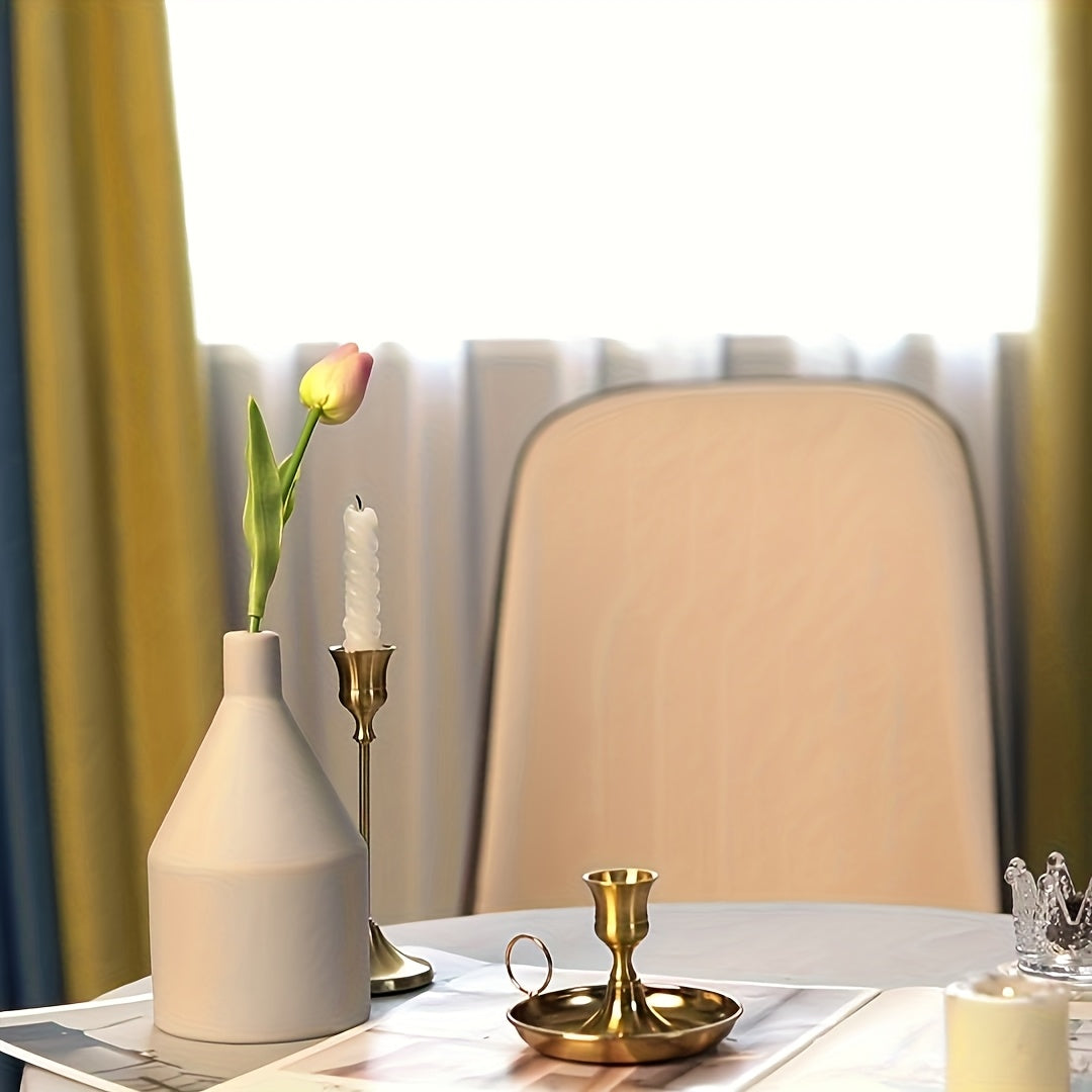 AURELIA GOLD – Elegant Golden Metal Candlestick