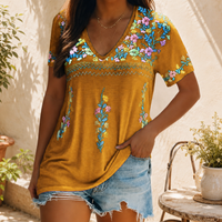 BOHEMIRA – Florales V-Ausschnitt Boho-T-Shirt